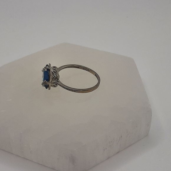 R814 Sterling Silver Stargazer - Fragrant Jewels - Picture 4 of 7